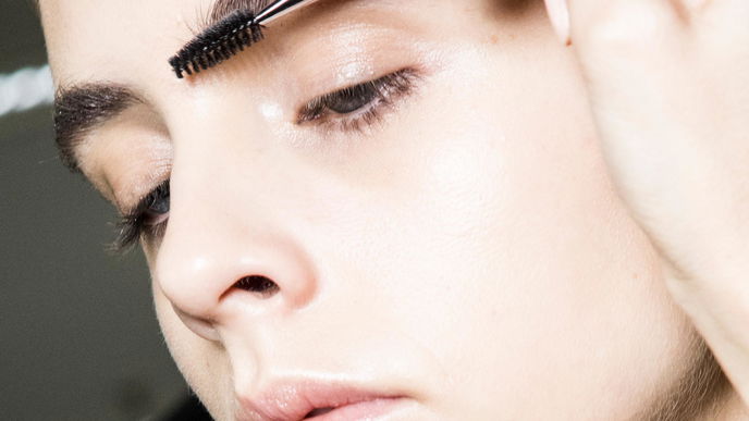 Augenbrauen wie nach dem Microblading? Mit diesen Produkten klappt's 