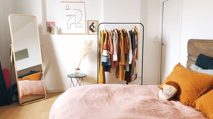 In 5 Schritten zum aufgeräumten und organisierten Kleiderschrank