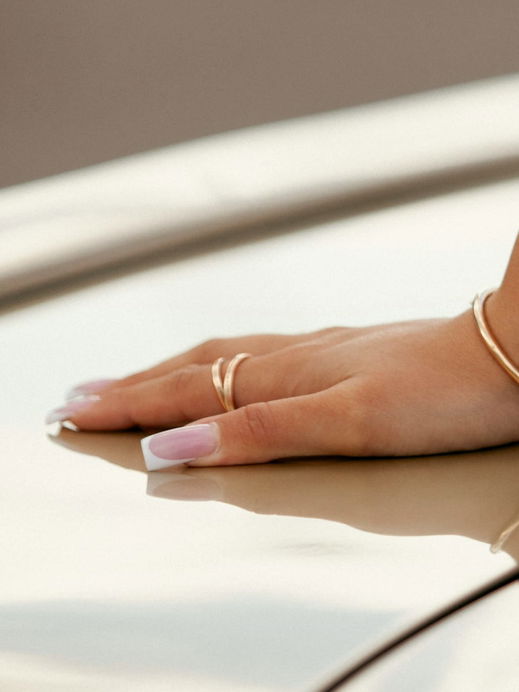 Rich Girl Nails: Diese Nageldesigns sehen nach Luxus aus
