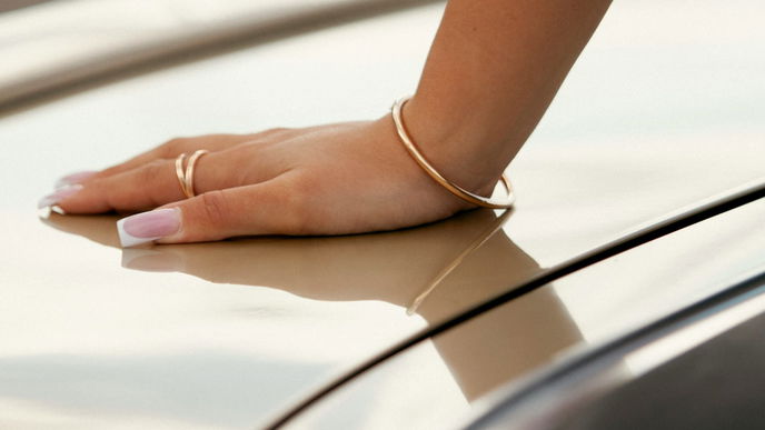 Rich Girl Nails: Diese Nageldesigns sehen nach Luxus aus