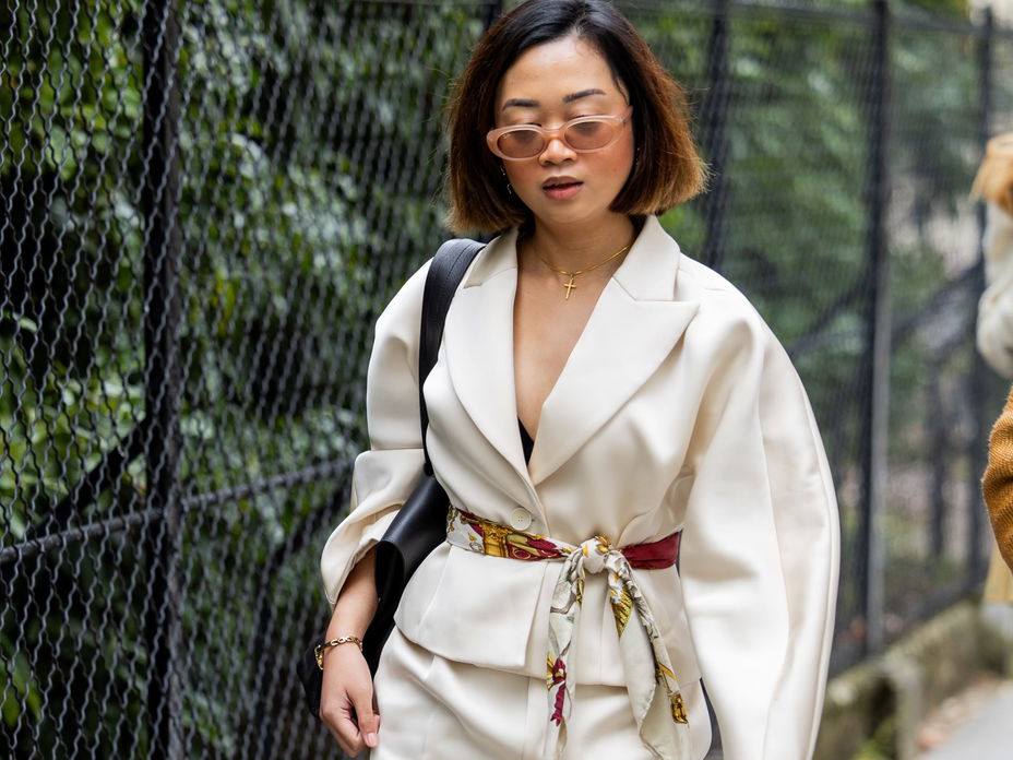 Foulard: Das vielseitige Accessoire lässt jedes Outfit sofort teuer aussehen