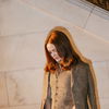 Magischer Haarfarbentrend:„Supernatural Scarlet“ verleiht dir im Herbst den ultimativen Glow